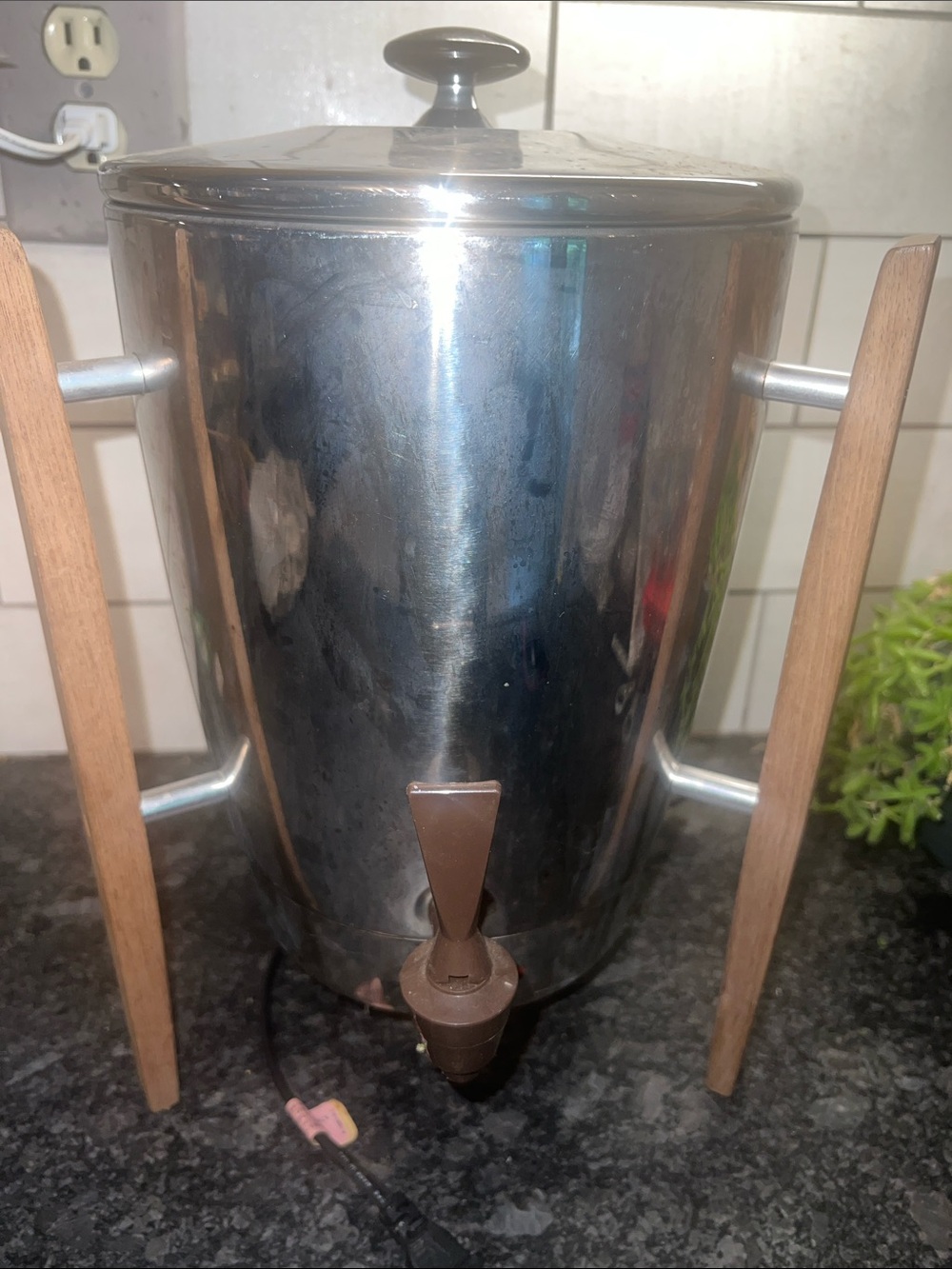 Vintage Wood legs ATOMIC Regal coffee urn. Stainless Steel. In exc condition.